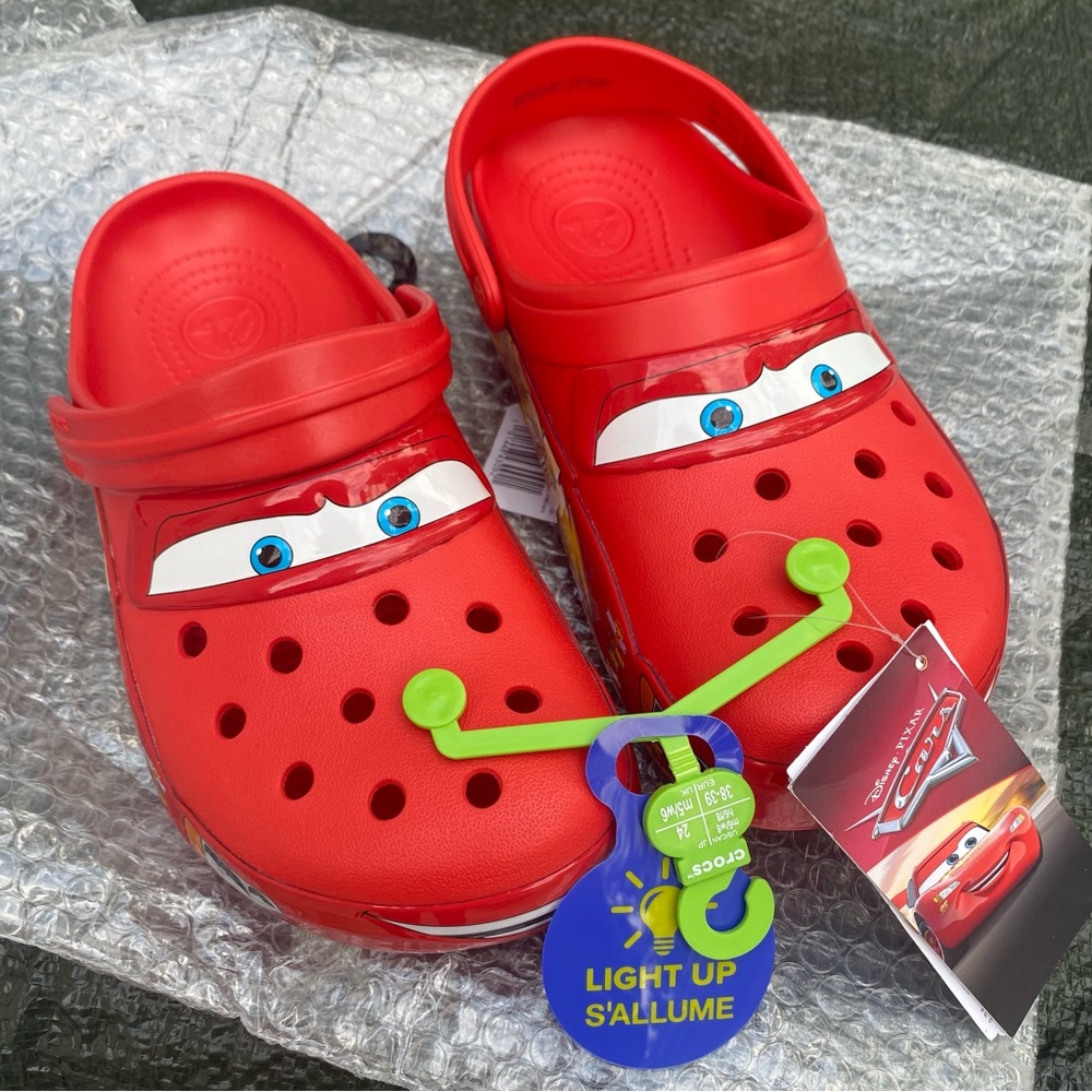 Lightning McQueen Crocs (6m/8w)